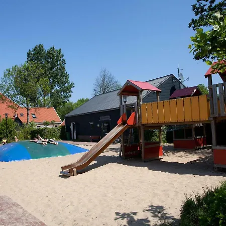 Holiday Droompark Buitenhuizen.64 费尔森-需德
